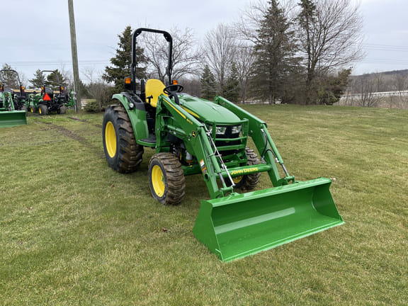 Main image John Deere 4044R