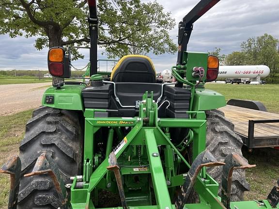 Image of John Deere 4044R equipment image 2