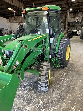 Image of John Deere 4044R equipment image 1