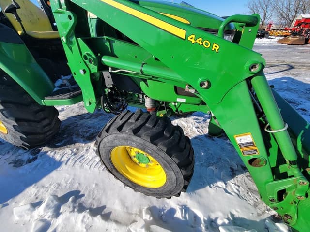 Image of John Deere 4044R equipment image 3