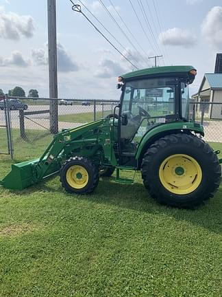 Image of John Deere 4044R equipment image 2