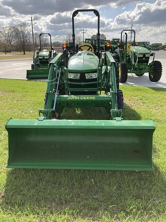 Image of John Deere 4044R equipment image 3