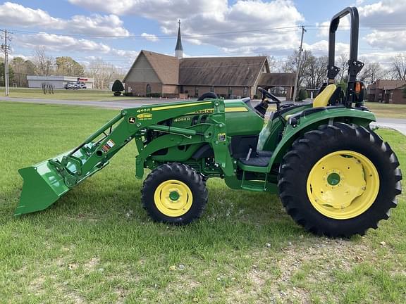 Image of John Deere 4044R equipment image 1