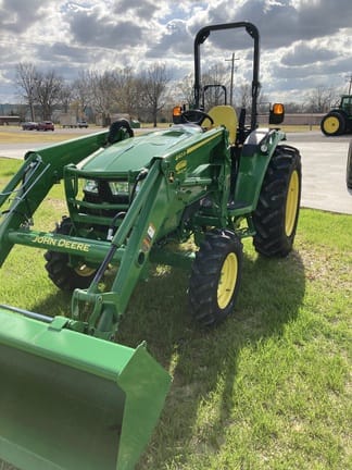 Main image John Deere 4044R