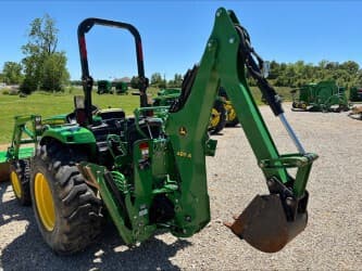 Image of John Deere 4052M equipment image 3