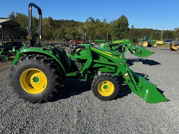 Image of John Deere 4052M equipment image 1