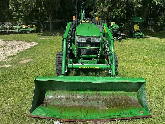 Image of John Deere 4052M equipment image 2