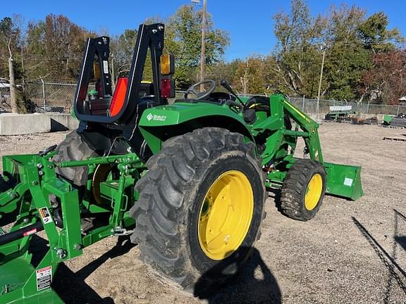 Image of John Deere 4052M equipment image 3