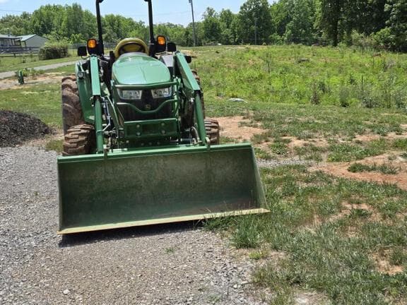 Image of John Deere 4052M equipment image 3