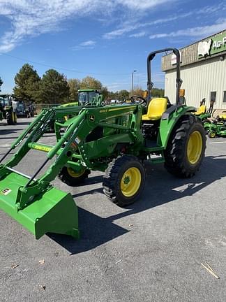 Image of John Deere 4052M equipment image 1