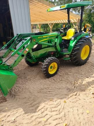 Image of John Deere 4052M equipment image 1