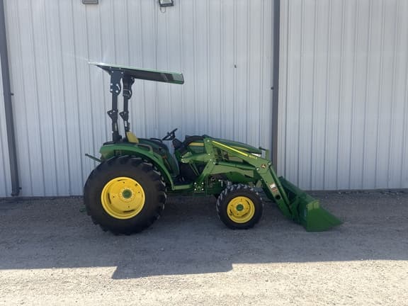 Image of John Deere 4052M equipment image 3