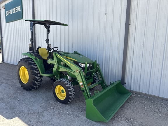 Image of John Deere 4052M equipment image 4