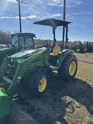 Image of John Deere 4052M equipment image 2