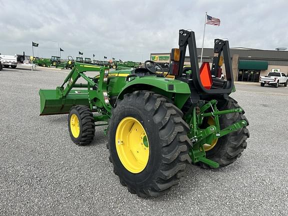 Image of John Deere 4052M equipment image 2
