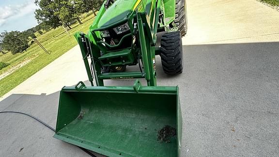 Image of John Deere 4052M equipment image 2