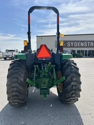 Image of John Deere 4052M equipment image 3