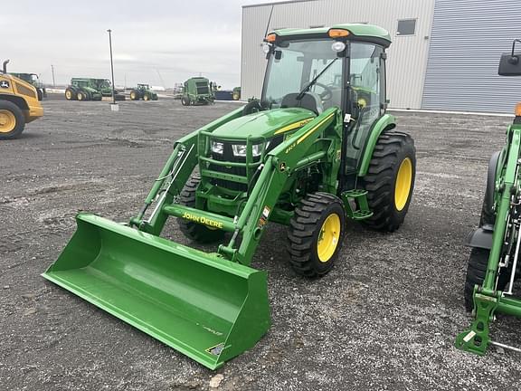 Image of John Deere 4052R equipment image 1