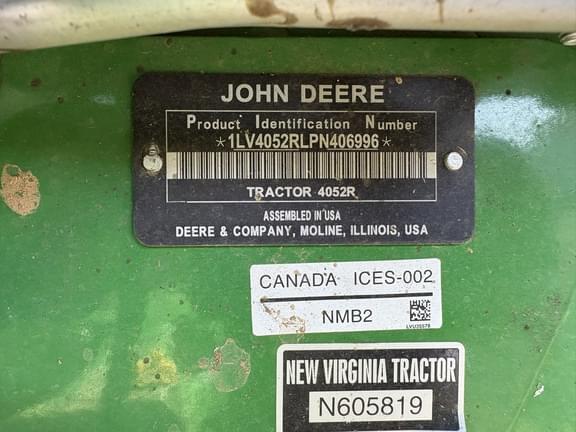 Image of John Deere 4052R equipment image 3