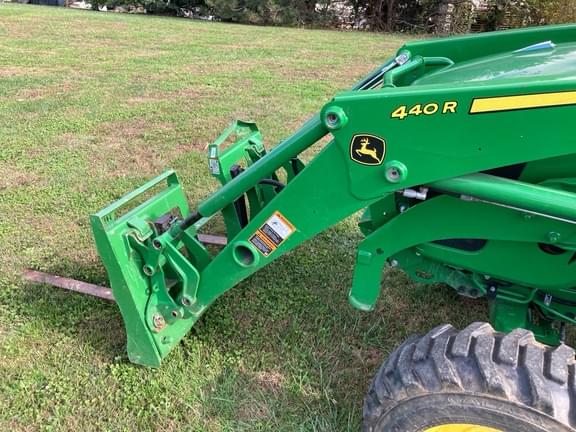 Image of John Deere 4052R equipment image 3