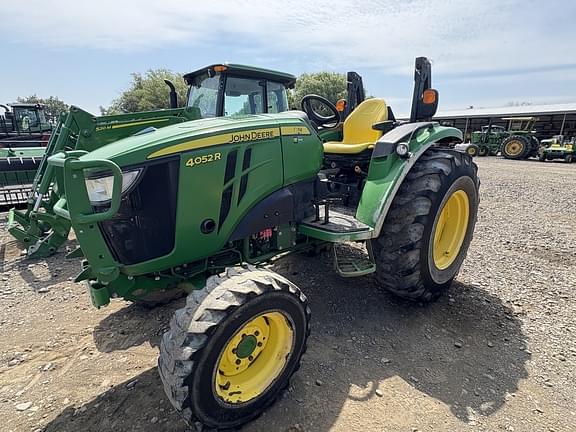 Image of John Deere 4052R Primary image