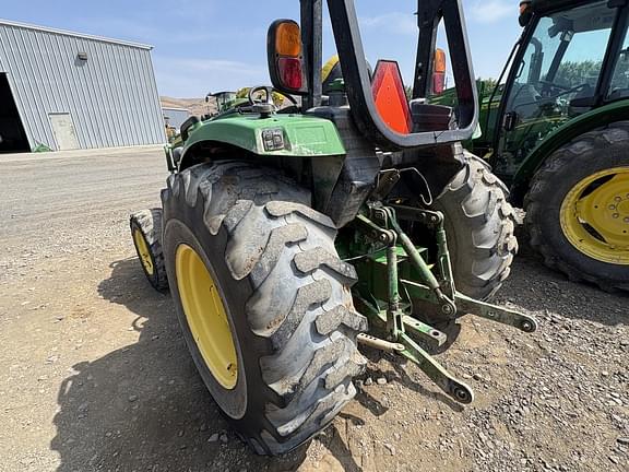 Image of John Deere 4052R equipment image 1