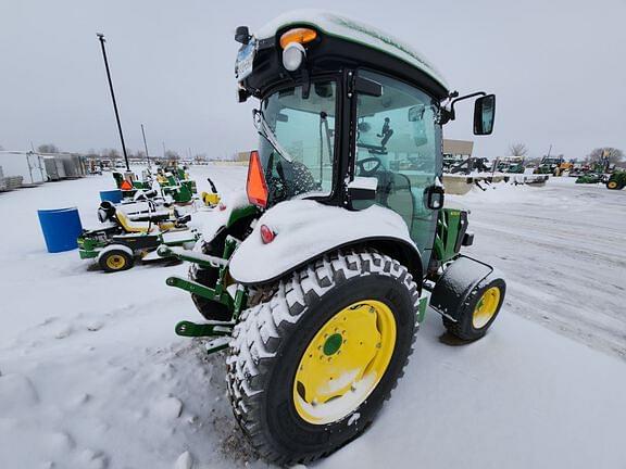 Image of John Deere 4052R equipment image 2