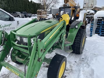 Main image John Deere 4052R