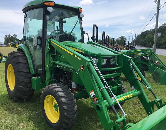 Image of John Deere 4052R equipment image 3
