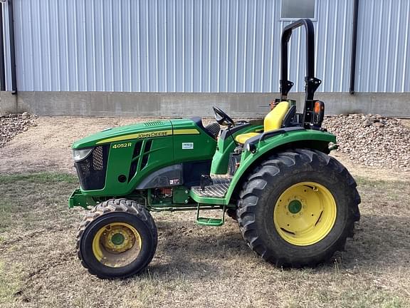 Image of John Deere 4052R Primary image