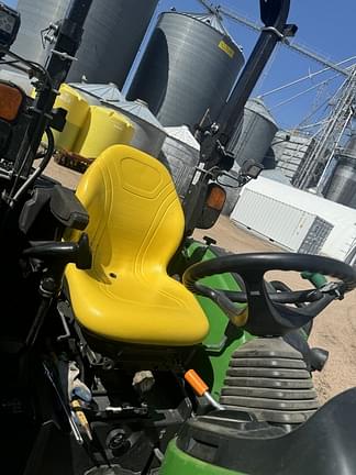 Image of John Deere 4052R equipment image 3