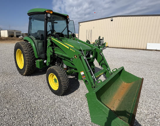 Image of John Deere 4052R equipment image 2