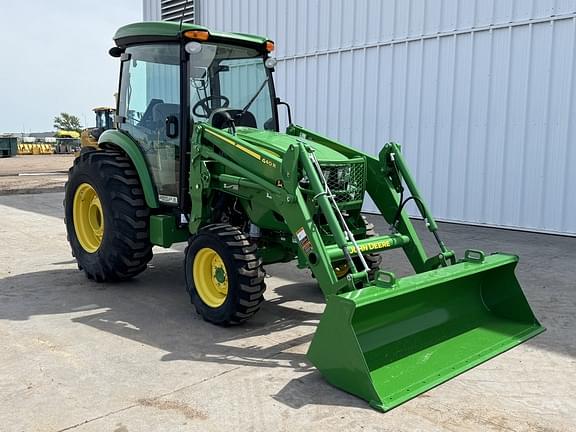 Image of John Deere 4052R Primary image