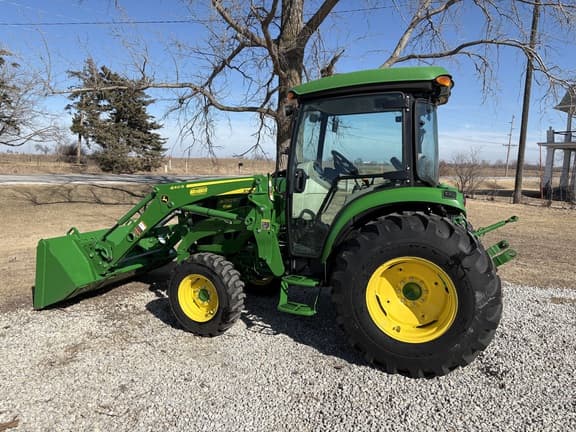 Image of John Deere 4052R equipment image 2