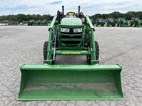 Image of John Deere 4052R equipment image 2