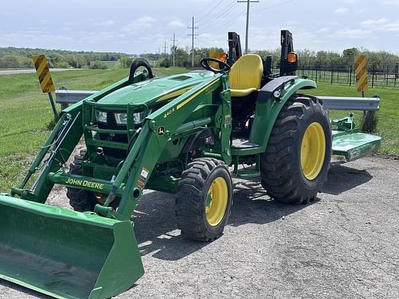 Image of John Deere 4052R Primary image