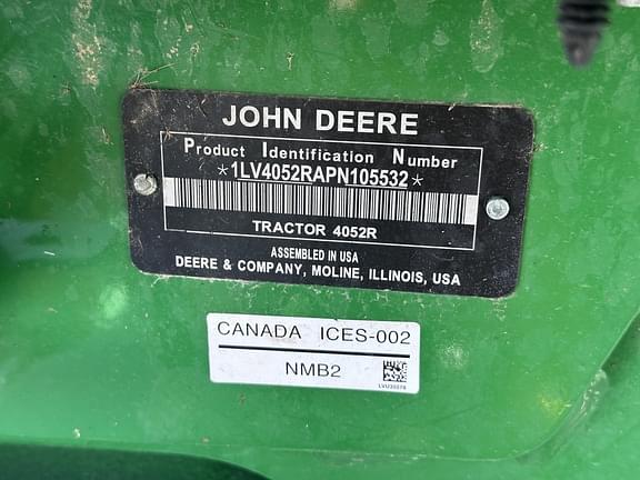 Image of John Deere 4052R equipment image 2