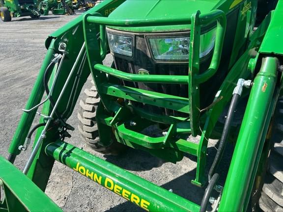 Image of John Deere 4052R equipment image 1