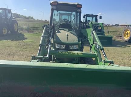 Image of John Deere 4052R equipment image 2