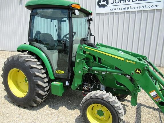 Image of John Deere 4052R equipment image 2