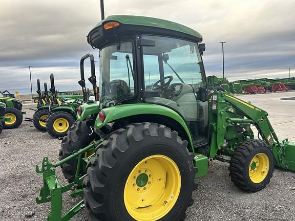 Image of John Deere 4052R equipment image 2