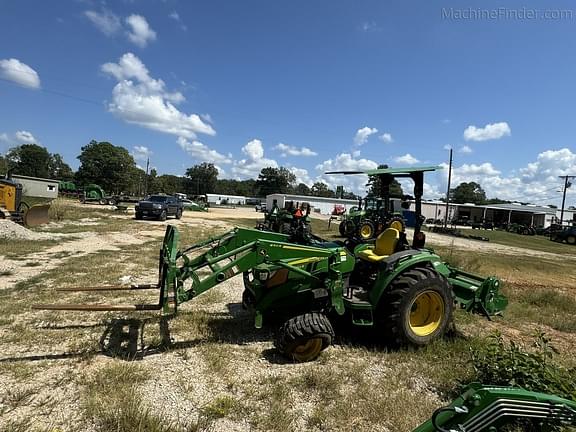 Image of John Deere 4052R Primary image