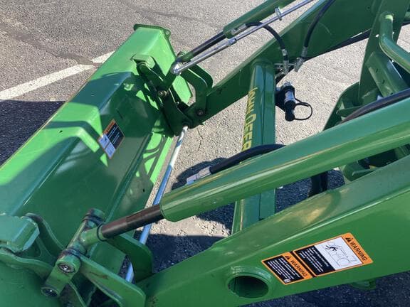 Image of John Deere 4052R equipment image 4