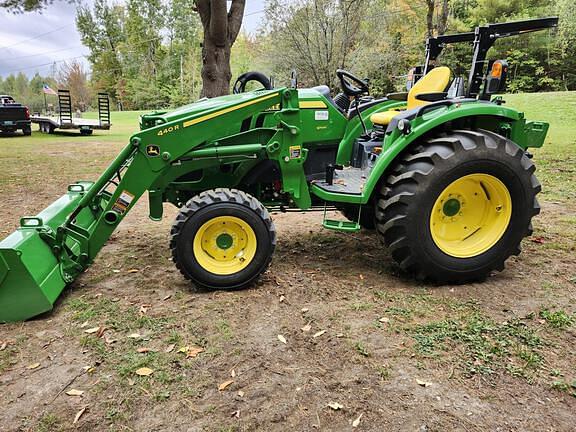 Image of John Deere 4052R Primary image