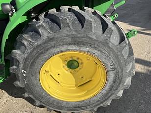 Main image John Deere 4066M 10