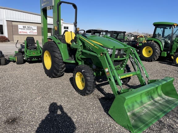Main image John Deere 4066M
