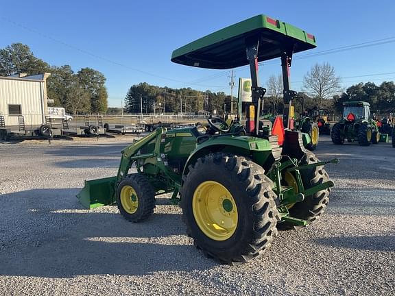 Image of John Deere 4066M equipment image 1