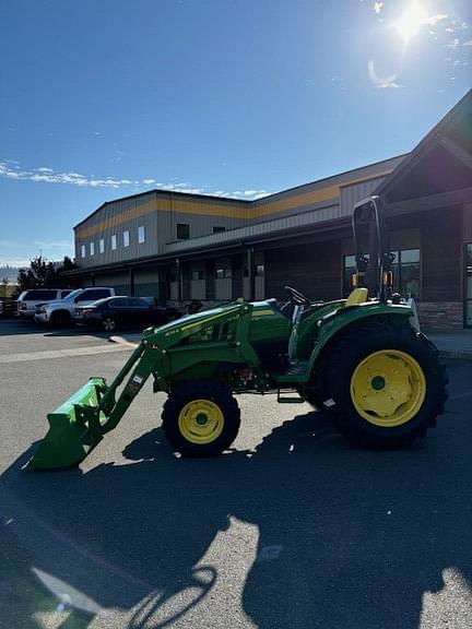 Image of John Deere 4066M equipment image 2