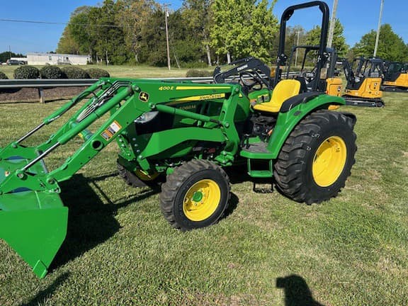 Image of John Deere 4066M equipment image 2
