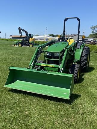 Image of John Deere 4066M equipment image 2